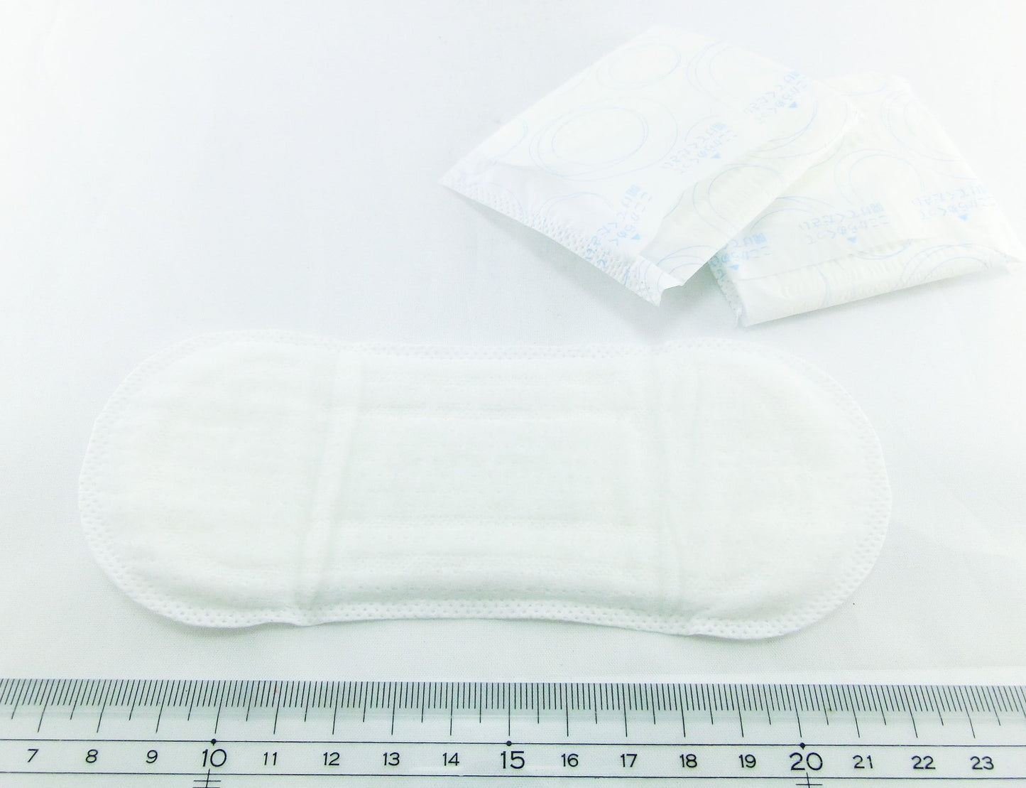 尿モレサラサーティ　微量 容量30枚 小林製薬 生理用品