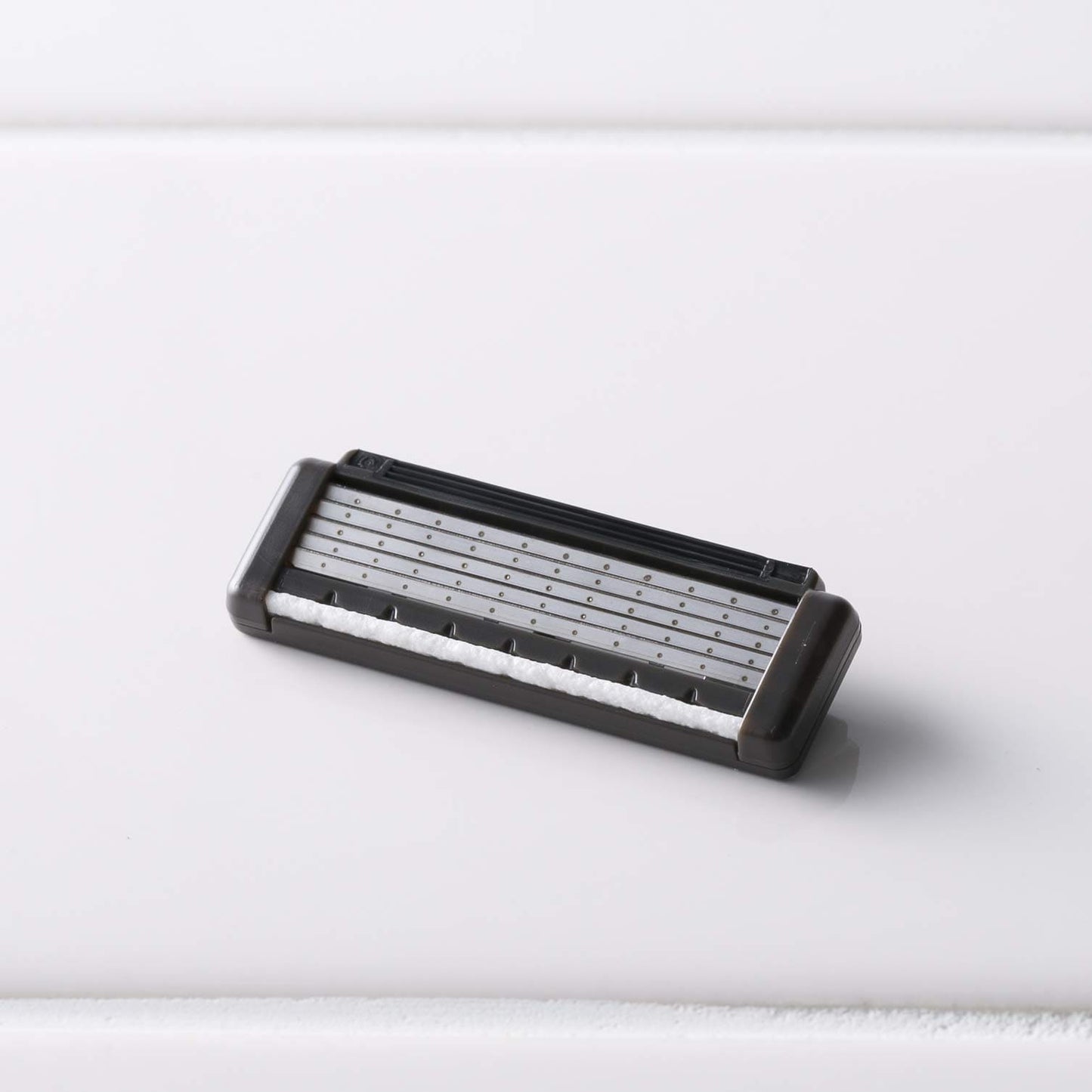ＫＲ５Ｋ－１ＳＥ３　ＫＡＩ　ＲＡＺＯＲ　ＫＡＩ５　ダークナイトホルダー容量1ｺ 男性用カミソリ