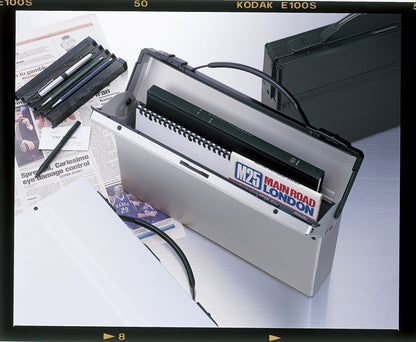 リヒトラブ ダレスバッグ シルバー A660-26 【単品】